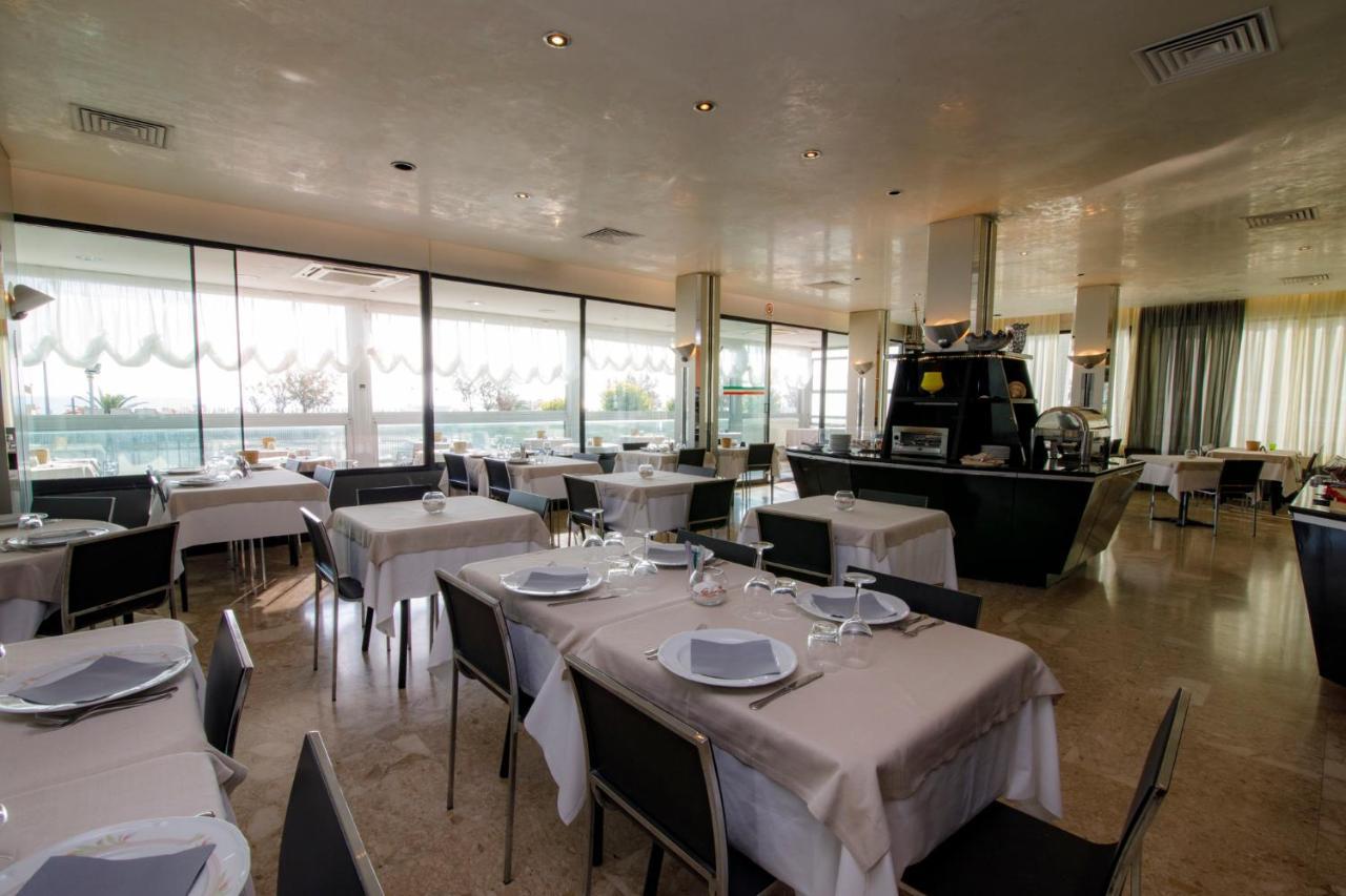 Hotel Derby Rimini Ngoại thất bức ảnh